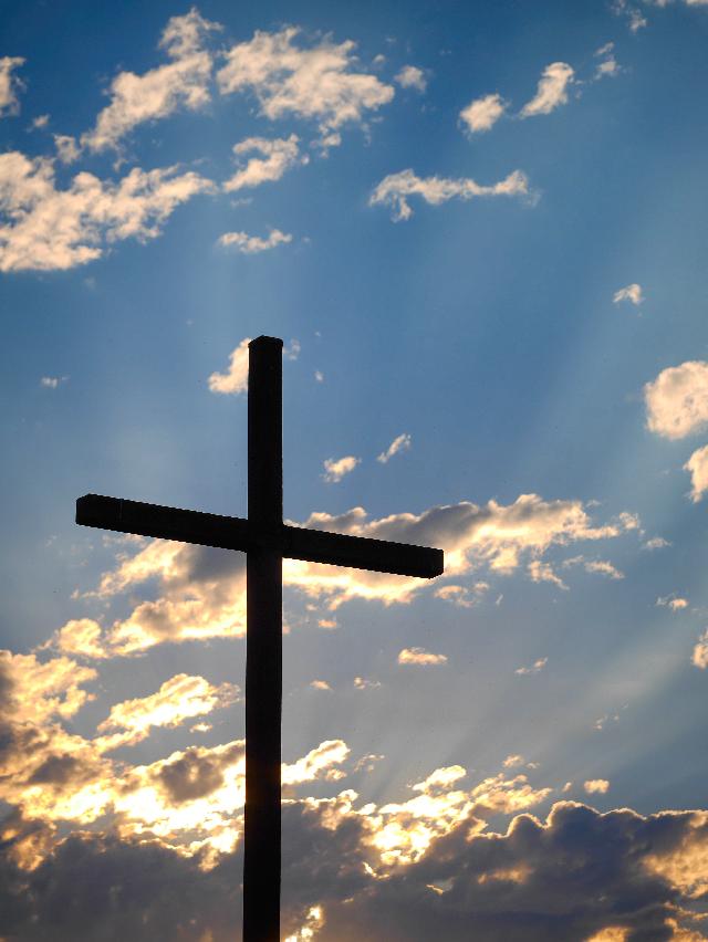 a cross representing online christian counseling in denver colorado